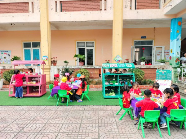 MỘT SỐ HÌNH ẢNH HOẠT ĐỘNG GIỮA GIỜ CỦA TRẺ